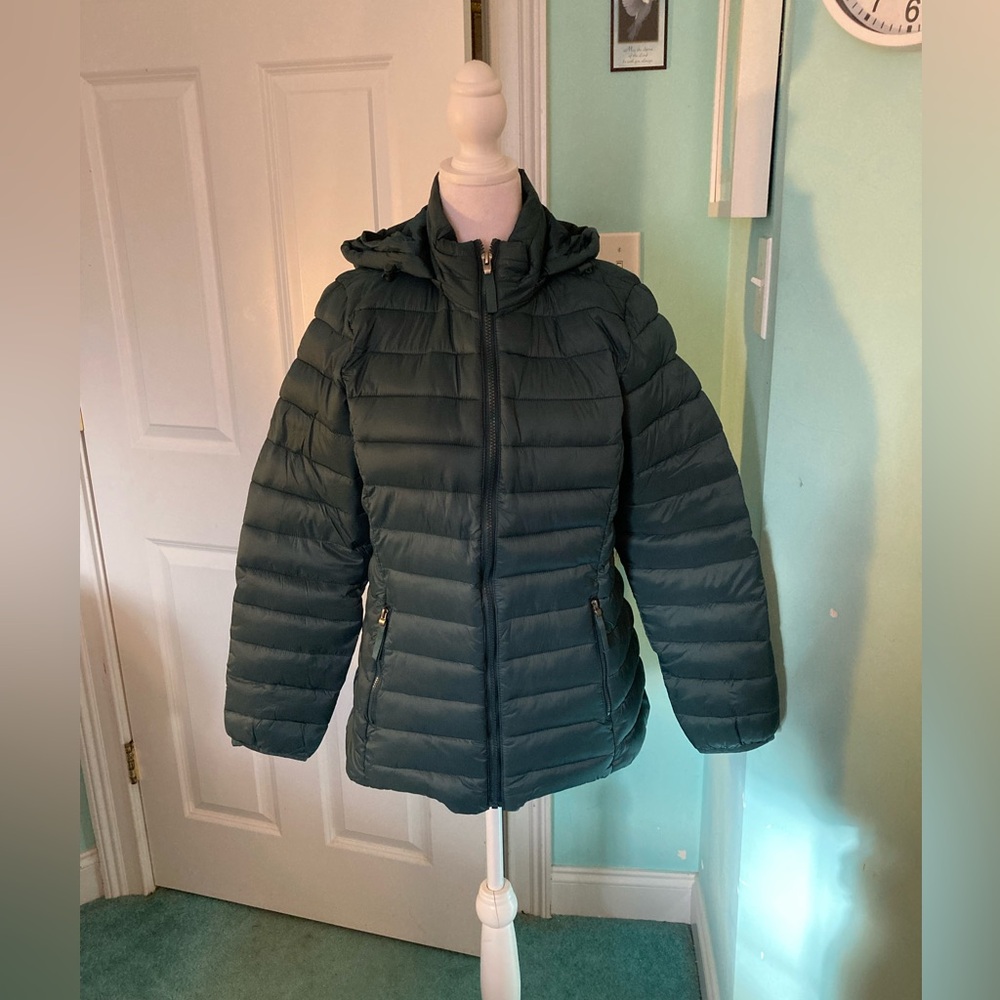 New Green Puffer Jacket with Hood